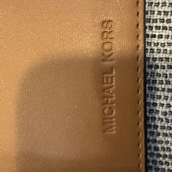 Michael Kors Jet Set Travel Passport Holder Wallet MK Logo Brown Wallet - Picture 4 of 6